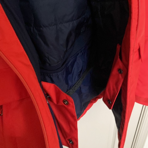 Columbia Ski Jacket. LIKE NEW!!! - Picture 10 of 14